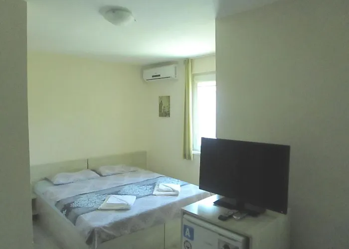 Kamburovi 3* Chernomorets